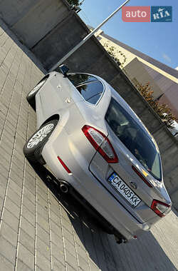 Седан Ford Mondeo 2012 в 