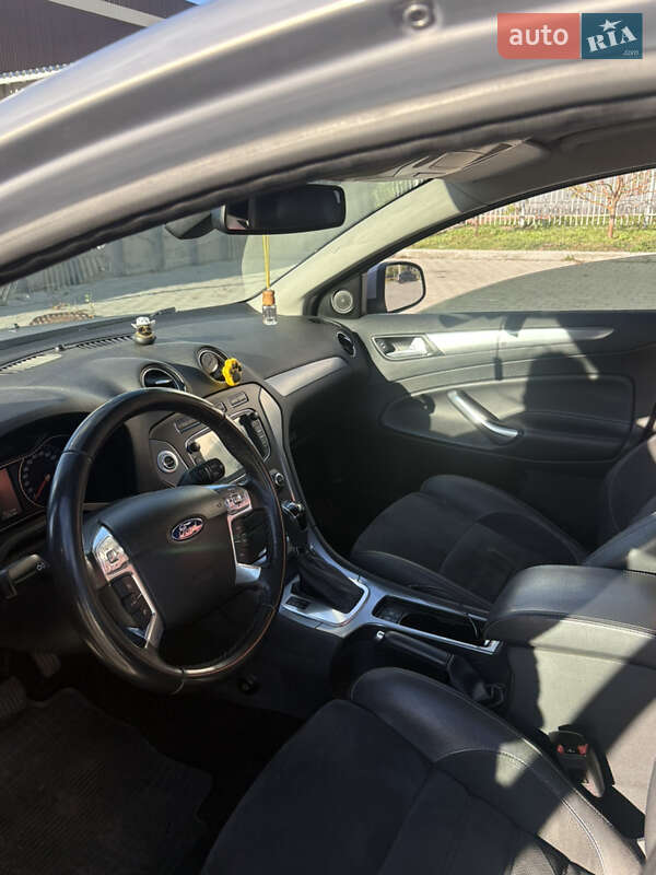 Седан Ford Mondeo 2012 в Черкассах