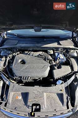 Седан Ford Mondeo 2011 в 