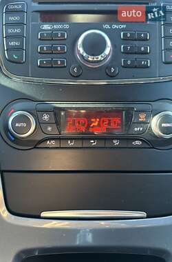 Седан Ford Mondeo 2011 в 