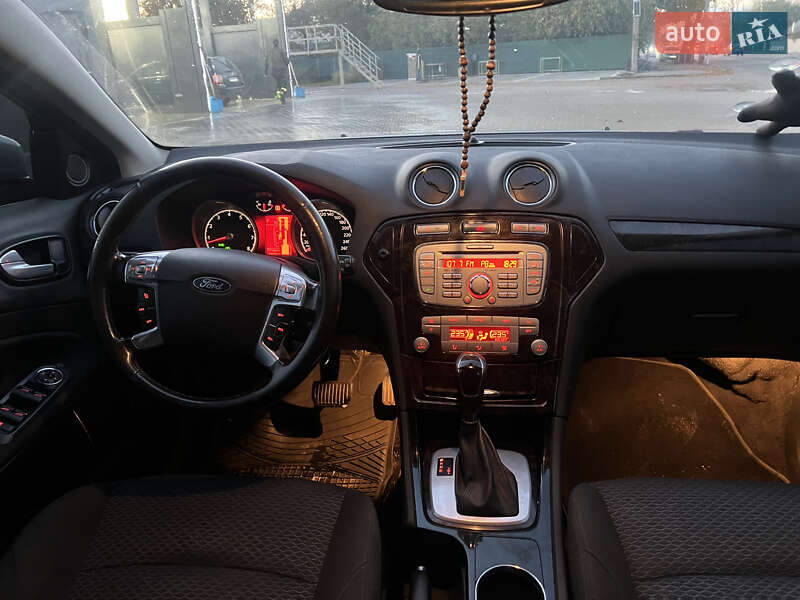 Лифтбек Ford Mondeo 2009 в Славгороде