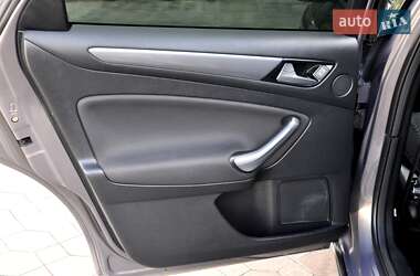 Седан Ford Mondeo 2011 в 