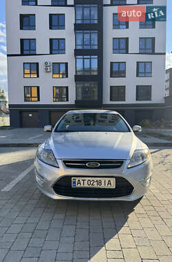 Седан Ford Mondeo 2011 в 