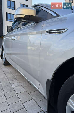 Седан Ford Mondeo 2011 в 