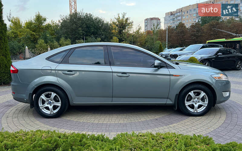 Лифтбек Ford Mondeo 2008 в Львове