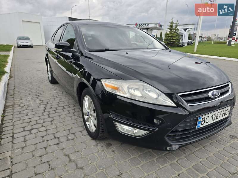 Лифтбек Ford Mondeo 2011 в Львове