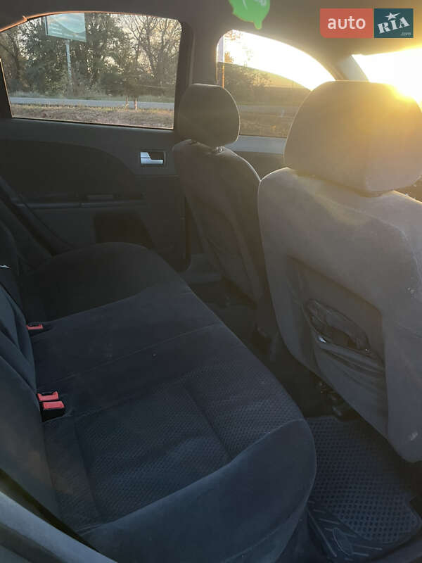 Седан Ford Mondeo 2002 в Черновцах фото 7 Седан Ford Mondeo 2002 в Черновцах