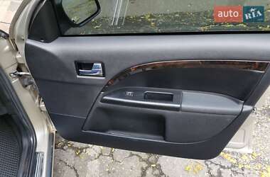 Седан Ford Mondeo 2004 в  фото 5 Седан Ford Mondeo 2004 в