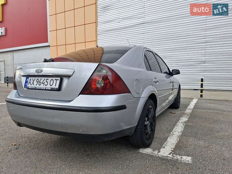 Ліфтбек Ford Mondeo 2004 в Харкові