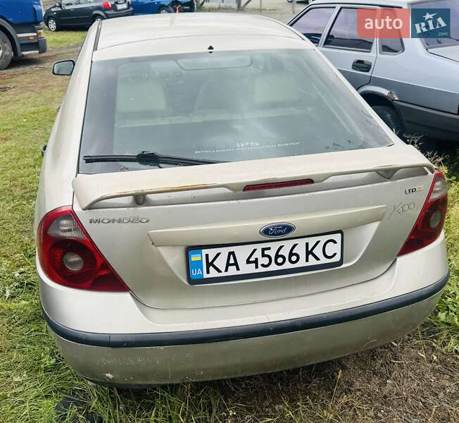 Лифтбек Ford Mondeo 2003 в Белогородке