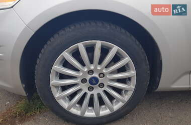 Універсал Ford Mondeo 2013 в 