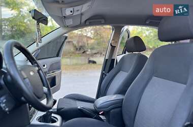 Седан Ford Mondeo 2002 в  фото 28 Седан Ford Mondeo 2002 в