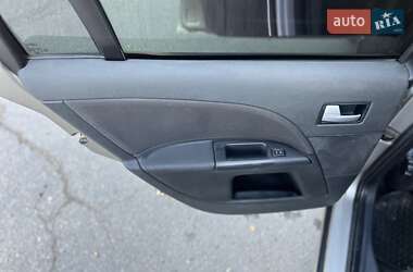 Седан Ford Mondeo 2002 в  фото 32 Седан Ford Mondeo 2002 в
