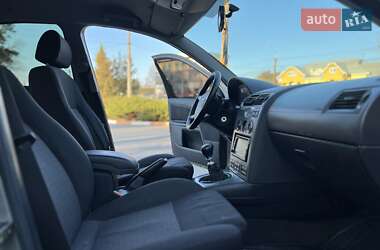 Седан Ford Mondeo 2002 в  фото 36 Седан Ford Mondeo 2002 в