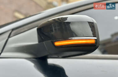 Седан Ford Mondeo 2011 в  фото 13 Седан Ford Mondeo 2011 в