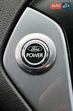 Седан Ford Mondeo 2011 в  фото 24 Седан Ford Mondeo 2011 в