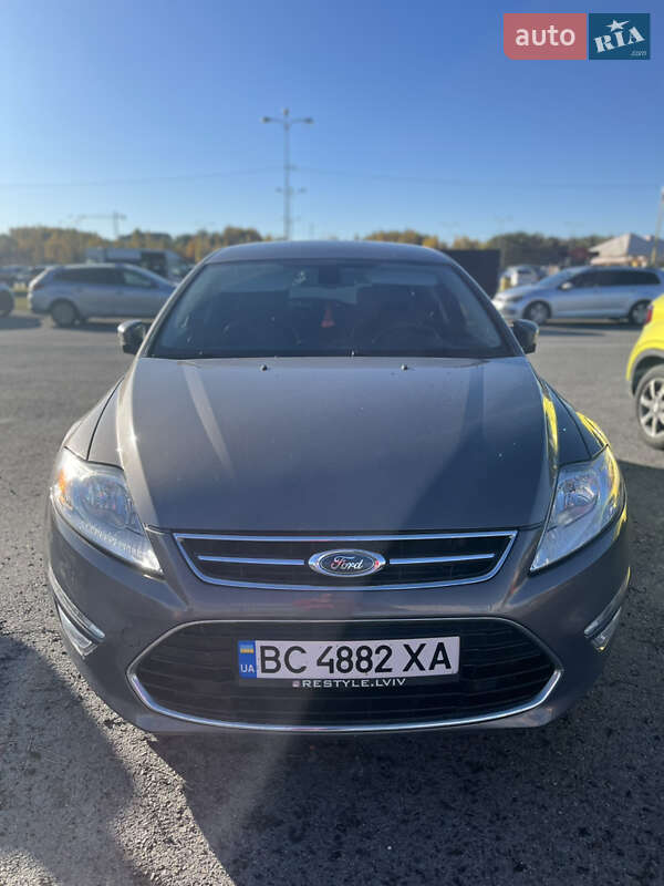 Ford Mondeo 2013 Ford Mondeo 2013