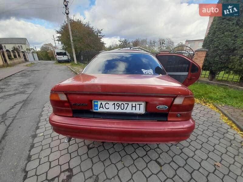 Седан Ford Mondeo 1993 в Луцке