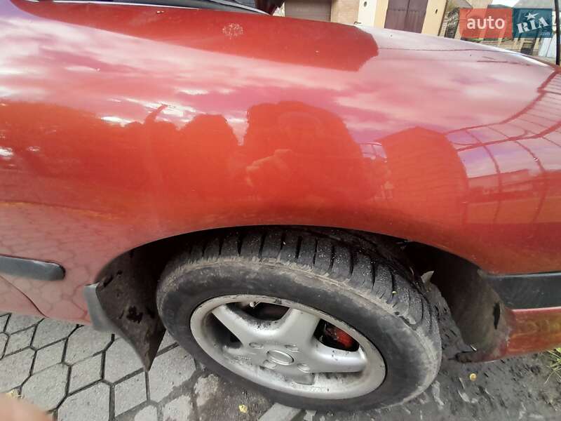 Седан Ford Mondeo 1993 в Луцке