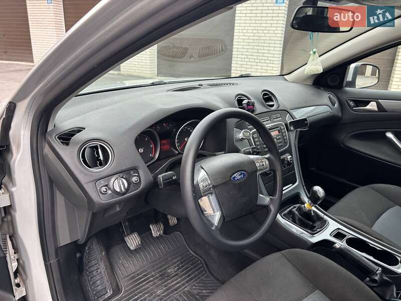 Ліфтбек Ford Mondeo 2011 в Тернополі фото 14 Ліфтбек Ford Mondeo 2011 в Тернополі