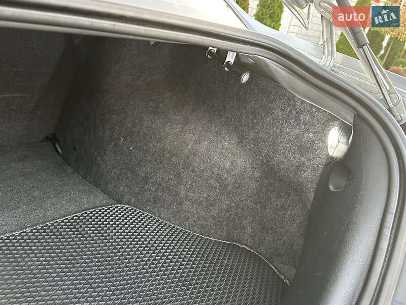 Седан Ford Mondeo 2005 в Одессе