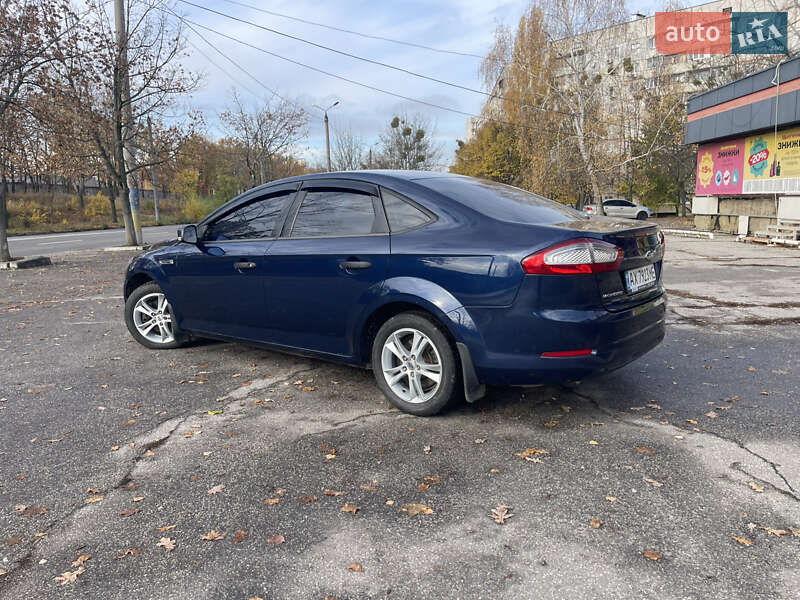 Седан Ford Mondeo 2012 в Харькове