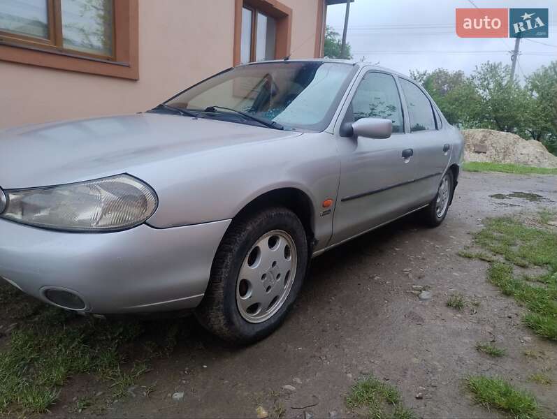 Лифтбек Ford Mondeo 1997 в Ивано-Франковске