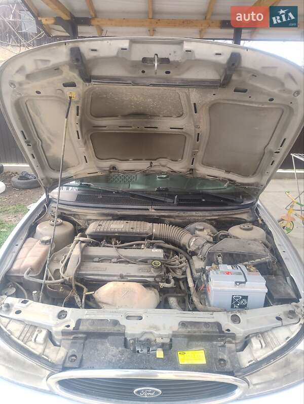 Лифтбек Ford Mondeo 1997 в Ивано-Франковске