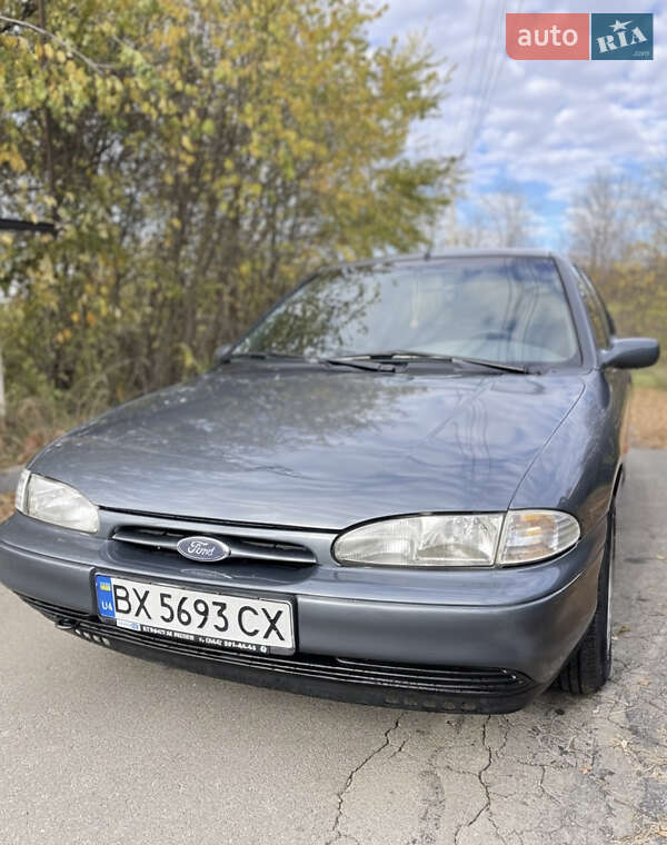 Лифтбек Ford Mondeo 1994 в Хмельницком