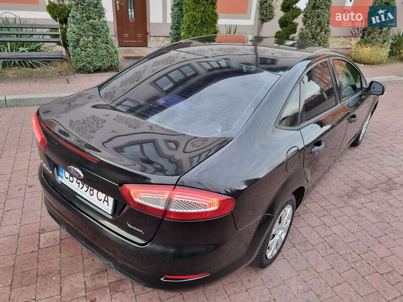 Седан Ford Mondeo 2012 в Стрые