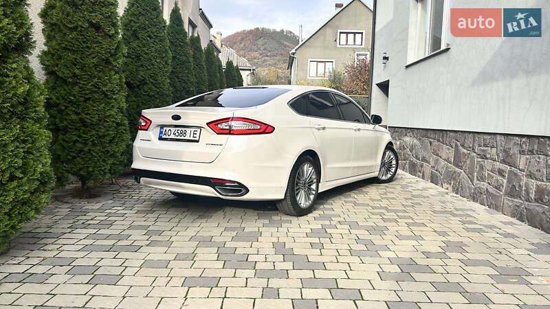 Седан Ford Mondeo 2016 в Мукачево