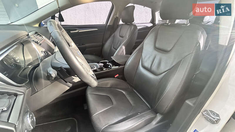 Седан Ford Mondeo 2016 в Мукачево