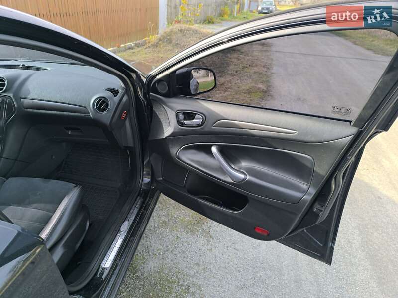 Лифтбек Ford Mondeo 2009 в Житомире фото 15 Лифтбек Ford Mondeo 2009 в Житомире