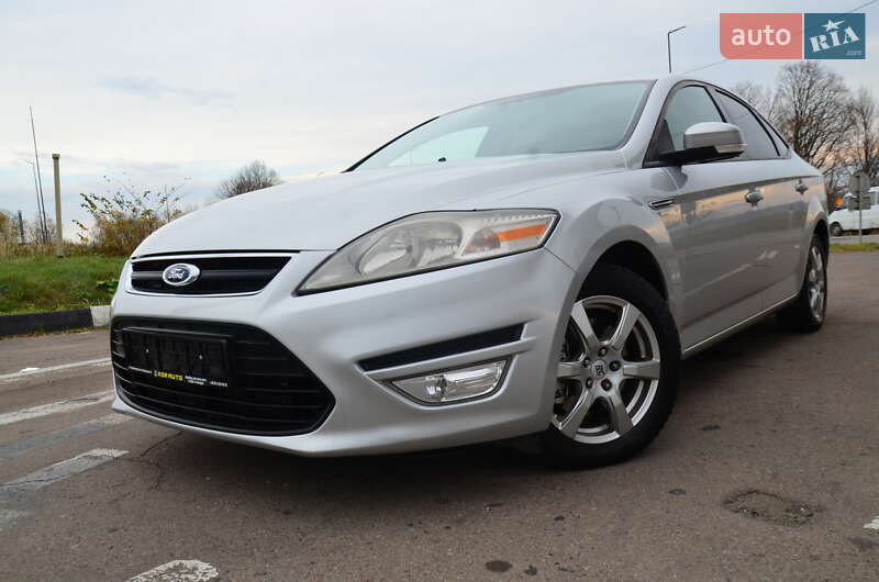 Седан Ford Mondeo 2013 в Дрогобыче