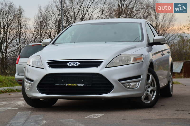 Седан Ford Mondeo 2013 в Дрогобыче