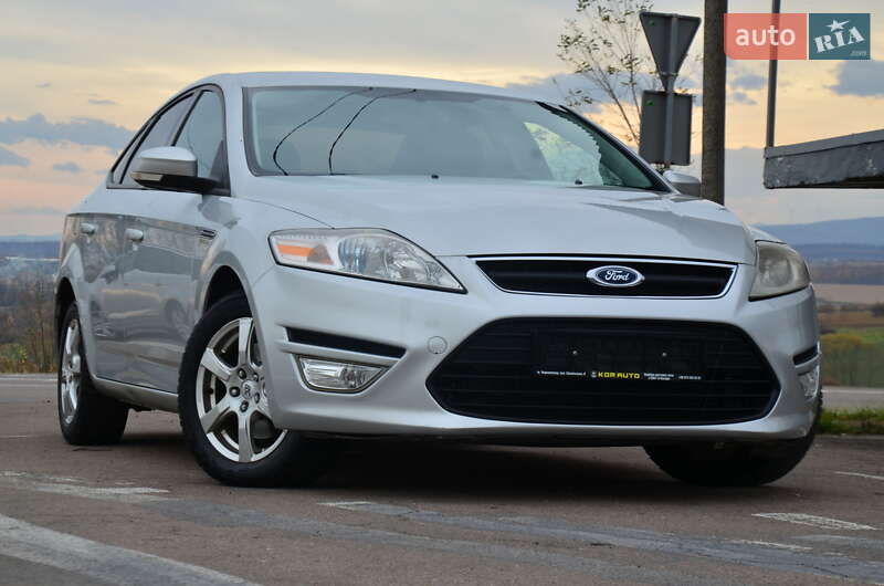 Седан Ford Mondeo 2013 в Дрогобыче