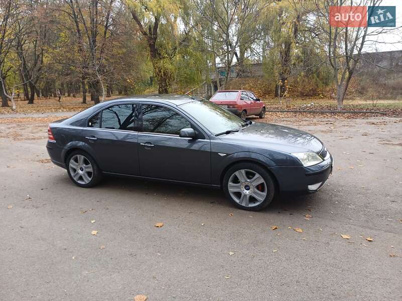Лифтбек Ford Mondeo 2005 в Вольногорске фото 12 Лифтбек Ford Mondeo 2005 в Вольногорске