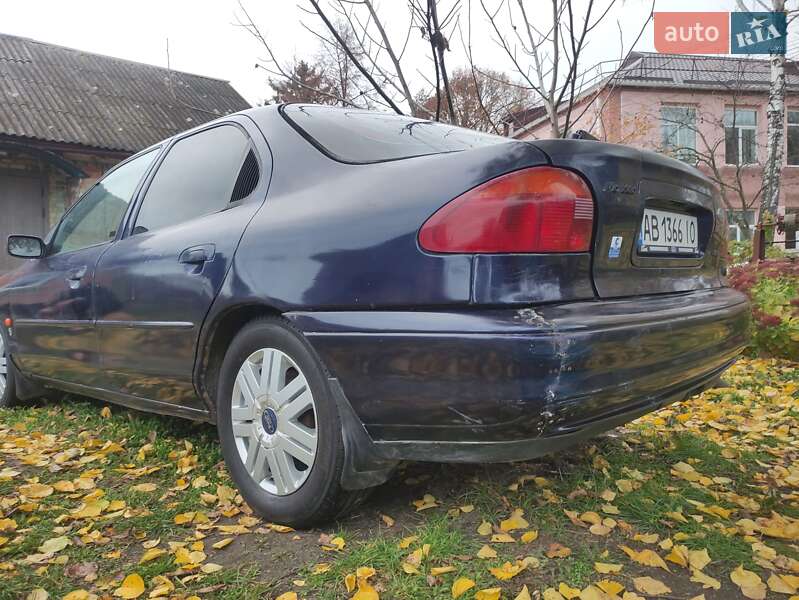 Лифтбек Ford Mondeo 1995 в Виннице