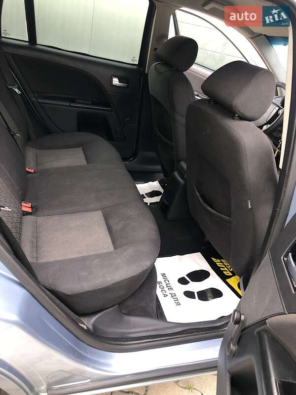 Універсал Ford Mondeo 2004 в Чернівцях