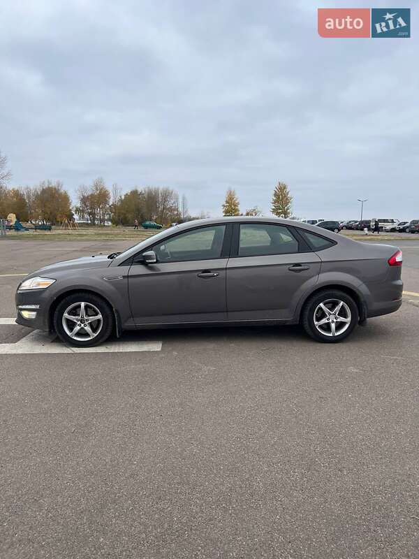 Седан Ford Mondeo 2012 в Черкассах