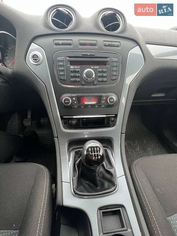 Седан Ford Mondeo 2012 в Черкассах