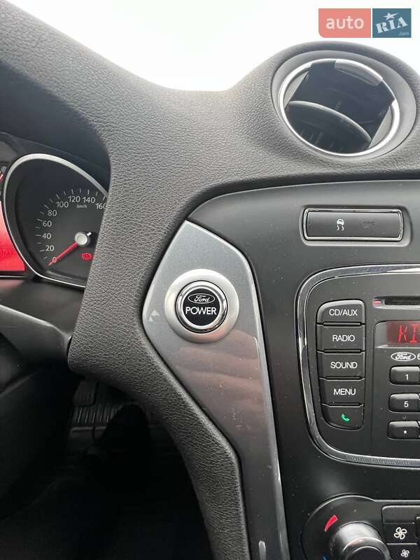 Седан Ford Mondeo 2012 в Черкассах