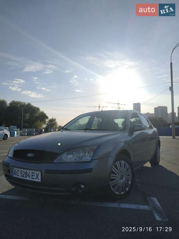 Лифтбек Ford Mondeo 2001 в Киеве