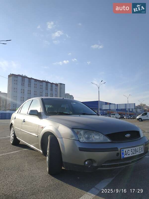 Лифтбек Ford Mondeo 2001 в Киеве