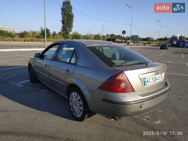 Лифтбек Ford Mondeo 2001 в Киеве