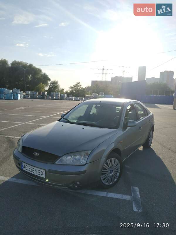 Лифтбек Ford Mondeo 2001 в Киеве