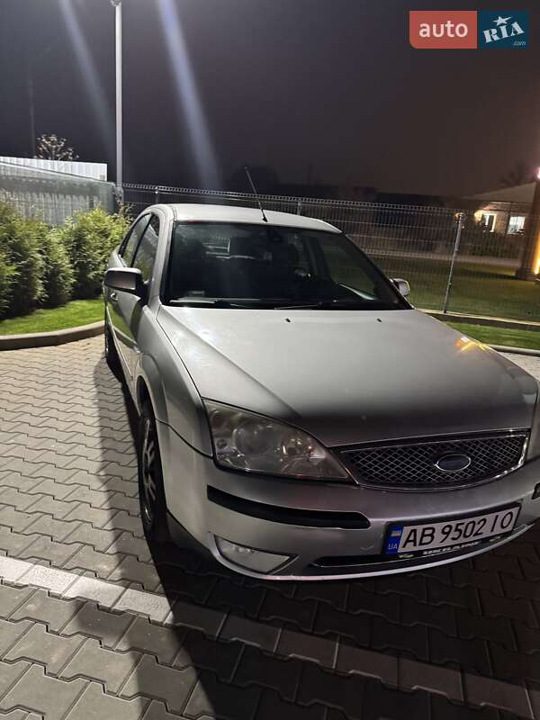 Ліфтбек Ford Mondeo 2004 в Вінниці
