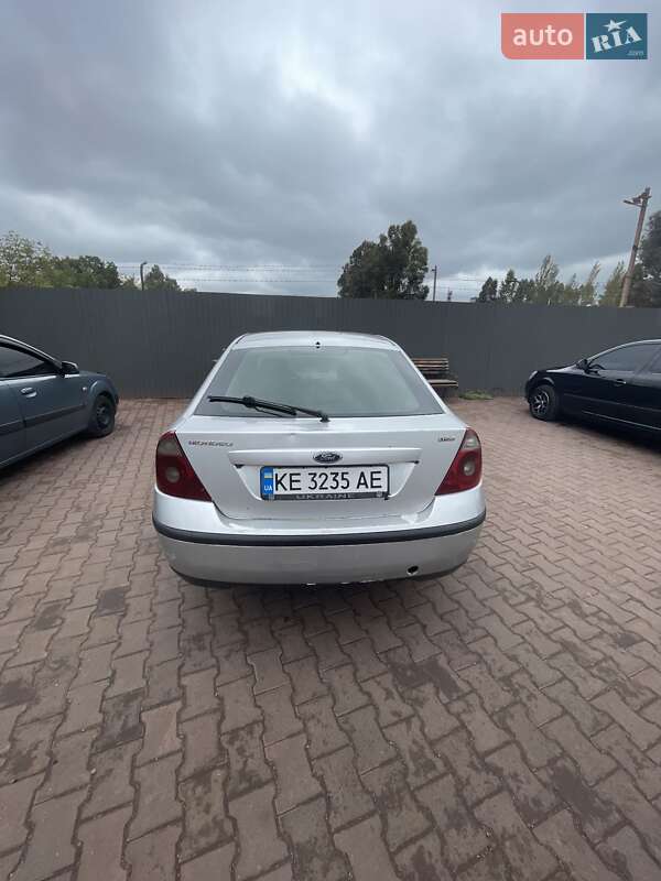 Ліфтбек Ford Mondeo 2002 в Дніпрі