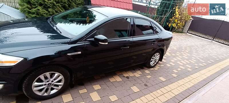Седан Ford Mondeo 2011 в Тернополі