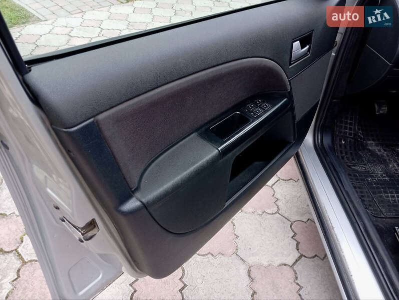 Ліфтбек Ford Mondeo 2001 в Волочиську фото 8 Ліфтбек Ford Mondeo 2001 в Волочиську